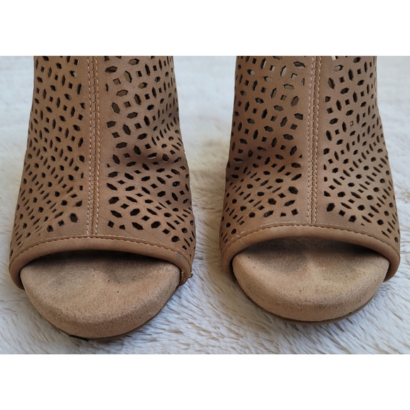 Giani Bernini Josieyy Memory Foam Shooties - Picture 5 of 16
